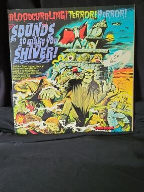 Vintage 1974 "Sounds to Make You Shiver" Halloween Vinyl Album | Pickwick Record